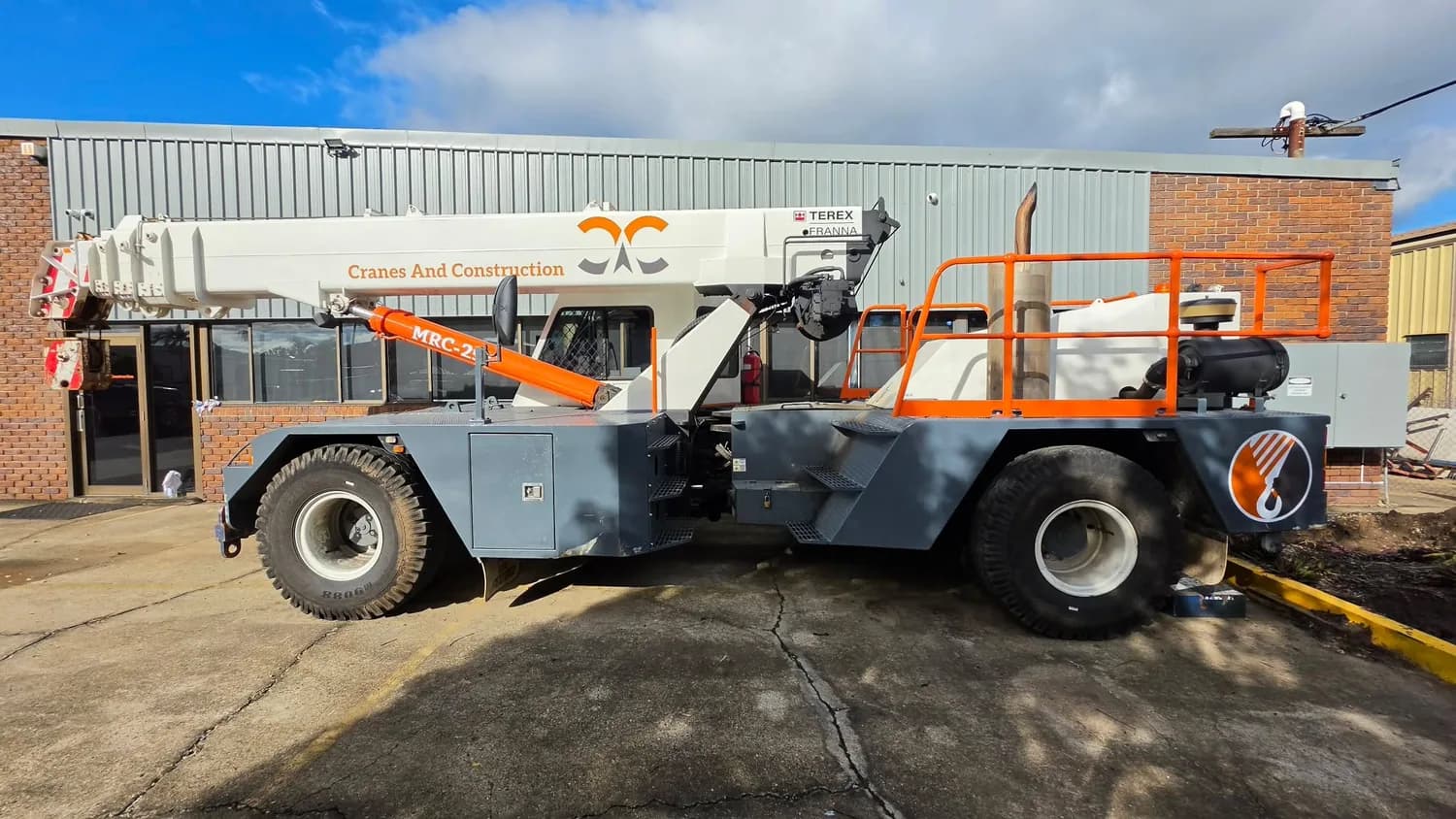 Cranes And Construction mobile crane full side view in shed