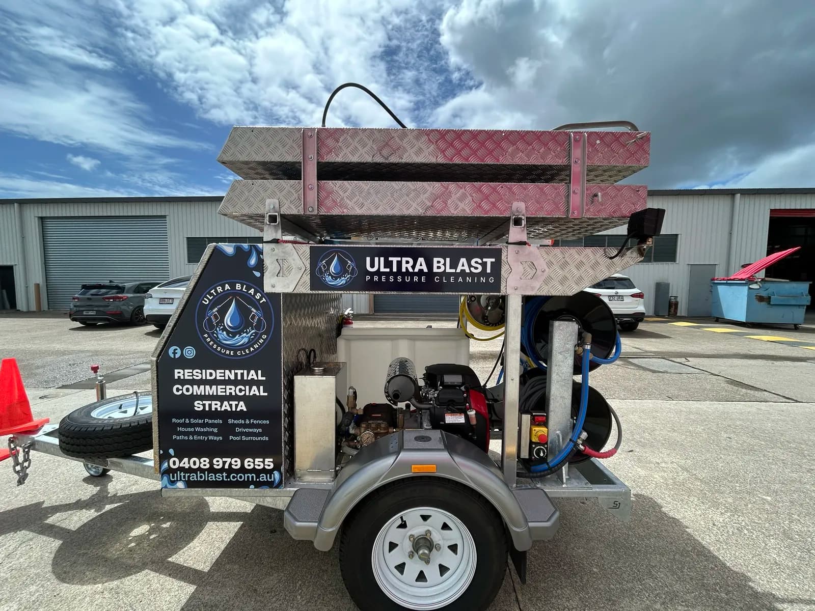 Ultra Blast trailer side, signage and reels