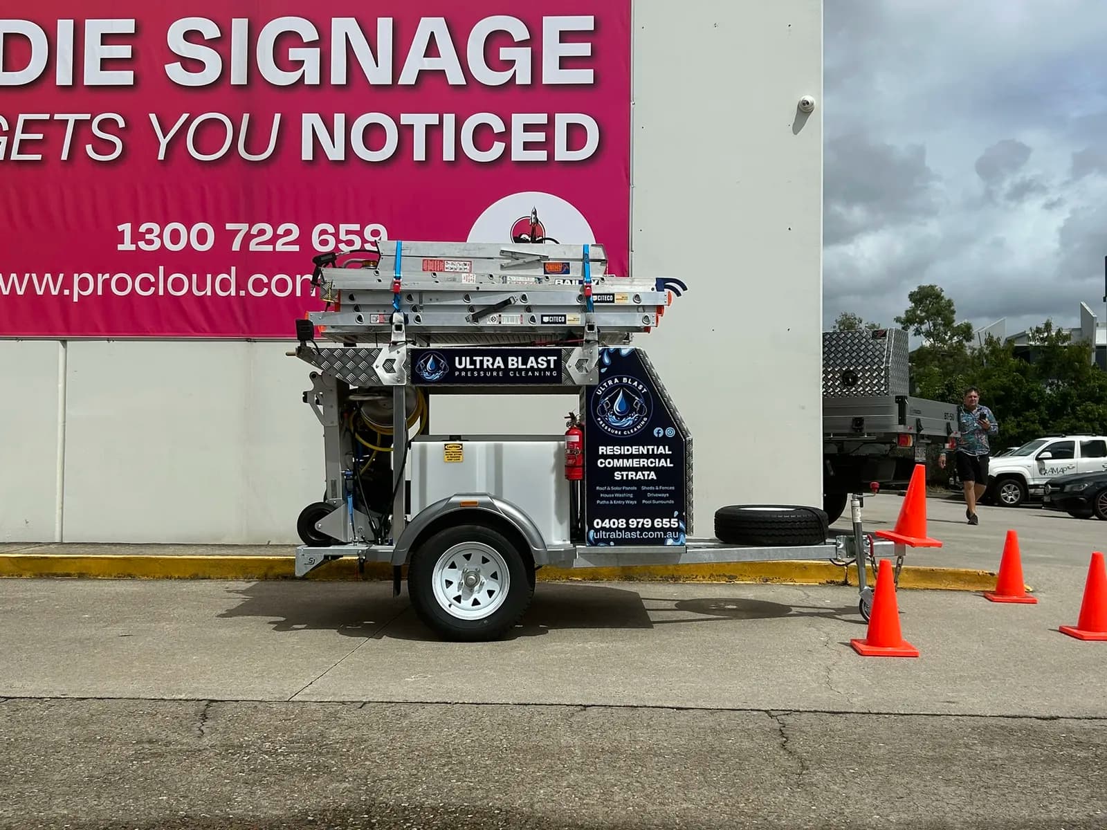 Ultra Blast trailer side profile, ProCloud banner