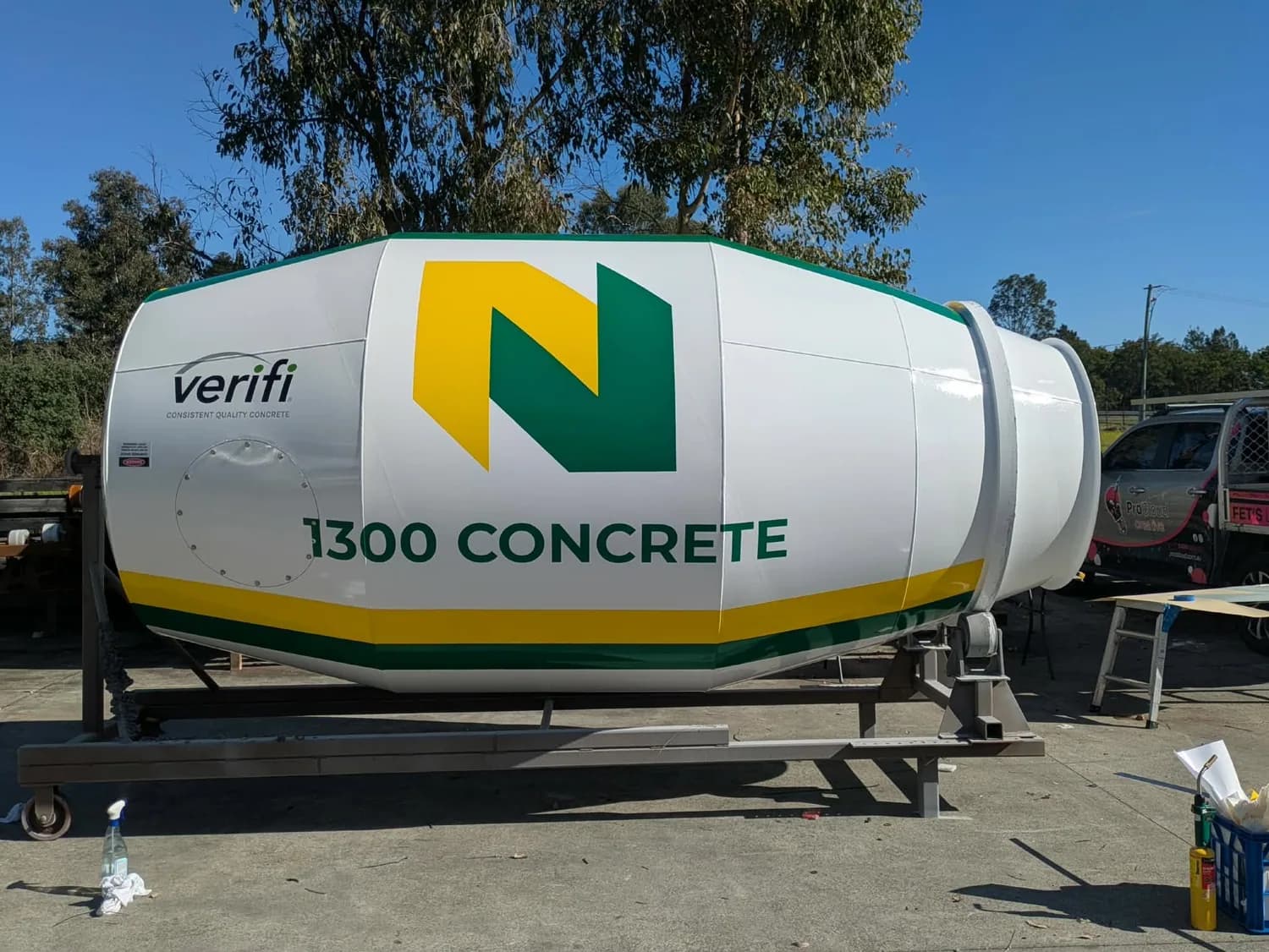 1300 Concrete mixer barrel branding