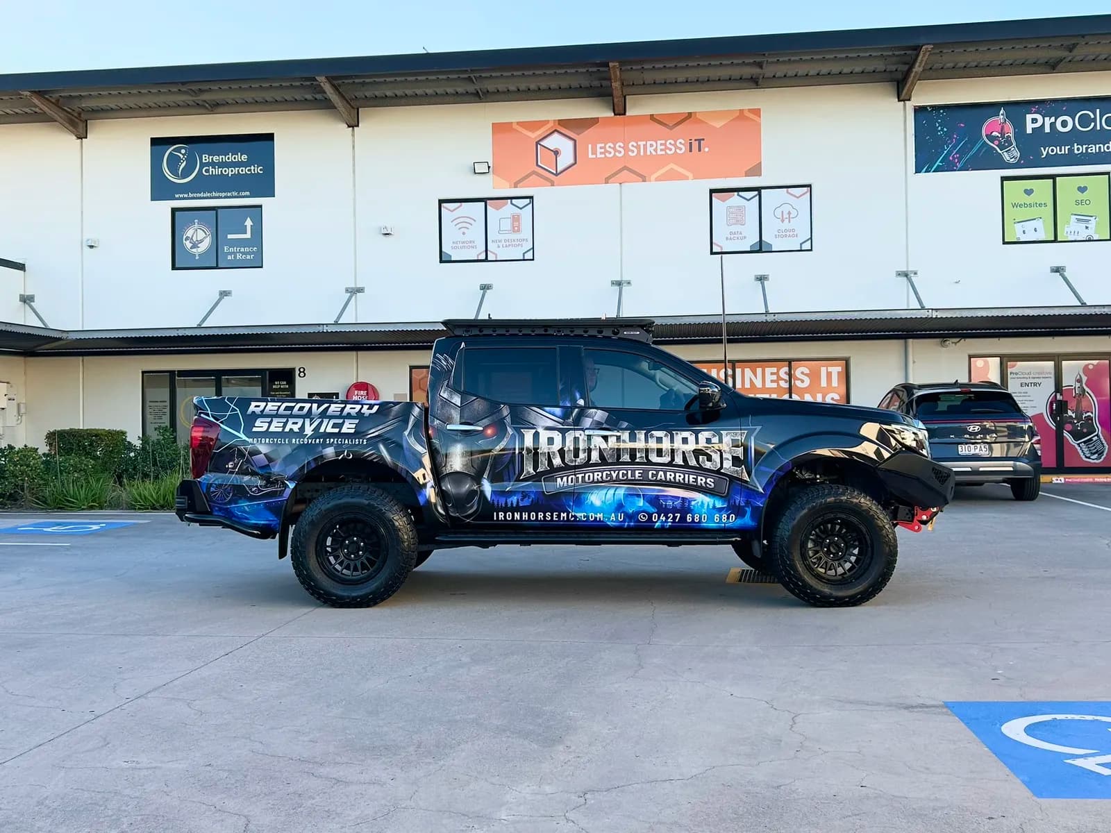 Ironhorse Navara side profile, full wrap