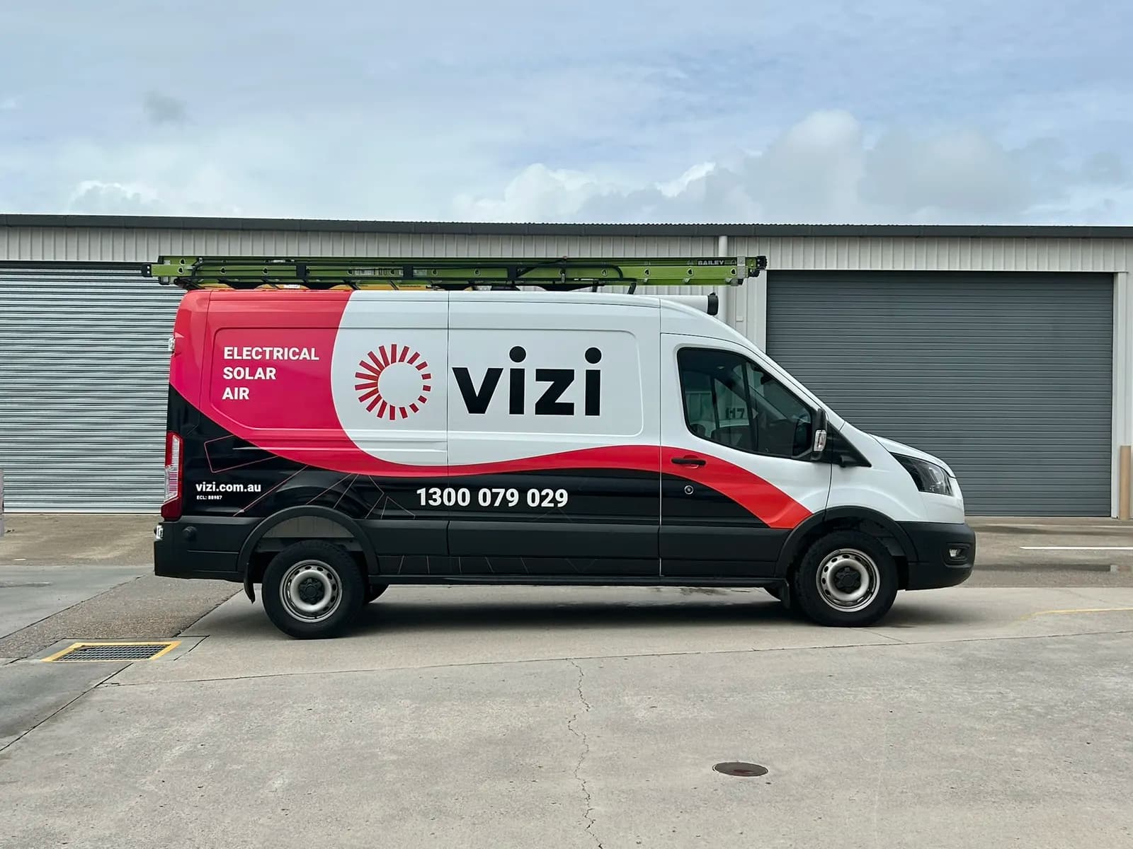 Vizi Transit side profile at roller doors